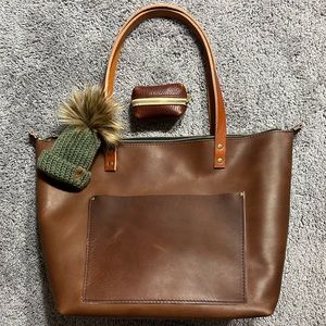 Portland Leather Goods Lg zipper tote in English Tan 🦄 w/ purse charm/keychain